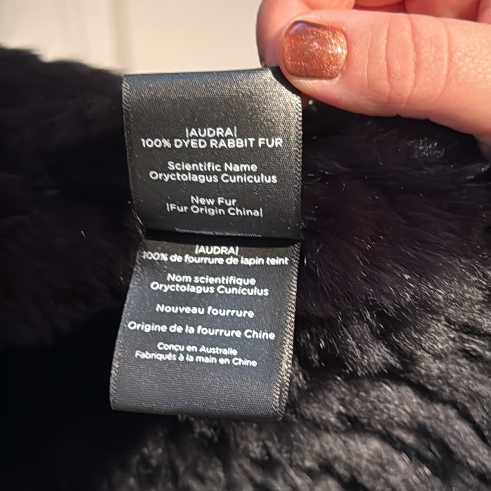 Authentic Rabbit Fur Vest - Picture 3 of 8